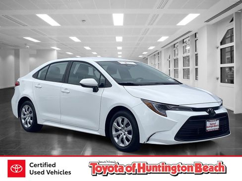 Certified 2026 Toyota Corolla LE FWD image 1