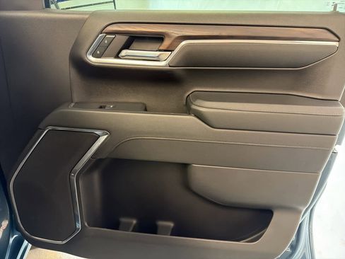 Used 2024 GMC Sierra 1500 SLT image 28