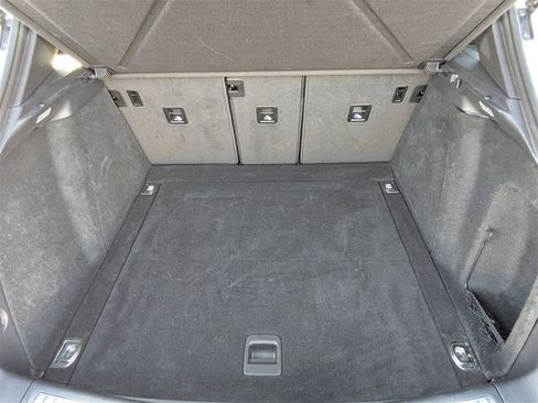 Used 2021 Porsche Macan S image 6