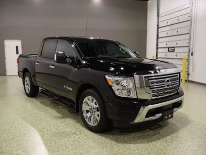 Used 2021 Nissan Titan SV w/ SV Convenience Package