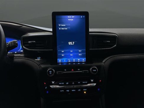 Used 2020 Ford Explorer ST w/ ST Street Pack image 9