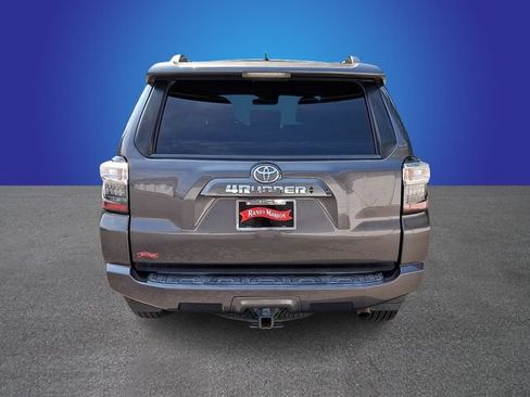 Used 2020 Toyota 4Runner SR5 Premium w/ Moonroof Package AWD/4WD image 5