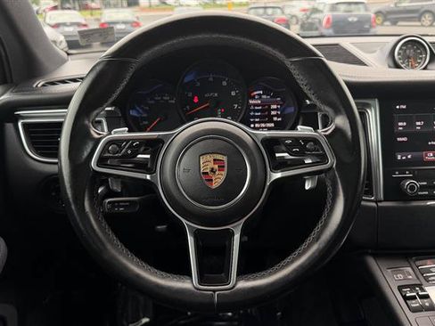Used 2017 Porsche Macan GTS AWD/4WD image 31
