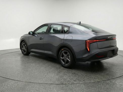 Used 2025 Kia K4 LXS image 6
