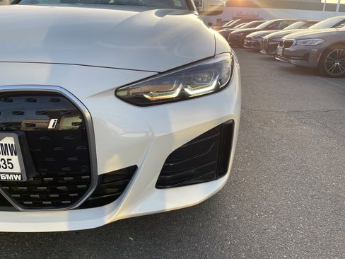 Used 2023 BMW i4 eDrive40 w/ M Sport Package image 9