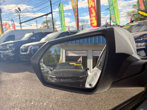 Used 2024 Hyundai Elantra SEL FWD image 28