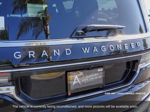 Used 2023 Jeep Grand Wagoneer Series II image 27