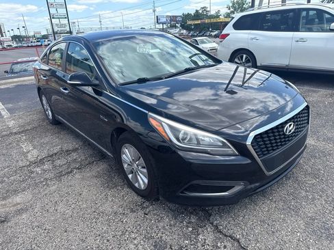Used 2016 Hyundai Sonata SE FWD image 4