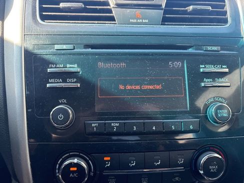 Used 2015 Nissan Altima 2.5 S w/ Power Driver Seat Package FWD image 19