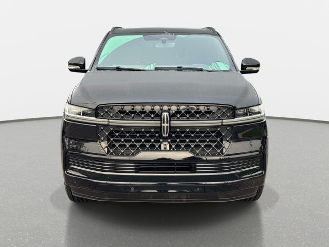 Used 2026 Lincoln Navigator L Reserve w/ Jet Appearance Package AWD/4WD image 9