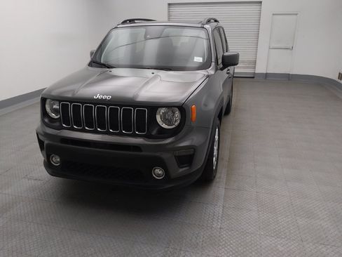 Used 2021 Jeep Renegade Latitude w/ Sun & Sound Group FWD image 15