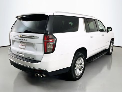 Used 2023 Chevrolet Suburban Premier AWD/4WD image 7