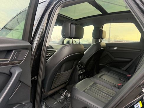 Used 2018 Audi Q5 2.0T Premium Plus w/ Premium Plus Package image 9