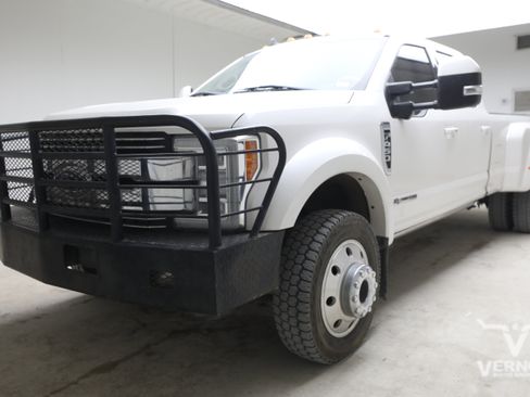 Used 2019 Ford F450 Lariat w/ Lariat Ultimate Package AWD/4WD image 1