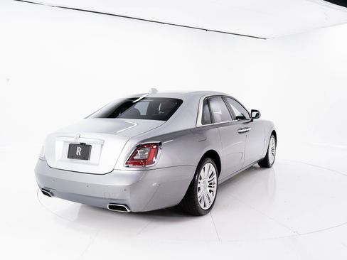 Certified 2022 Rolls-Royce Ghost w/ Ghost Package image 5
