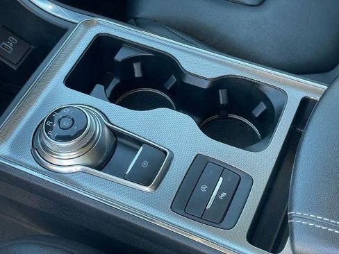 Used 2022 Ford Edge Titanium image 18