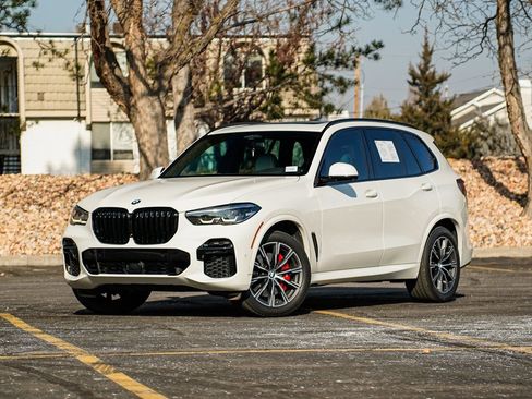 Used 2023 BMW X5 xDrive40i w/ M Sport Package image 1