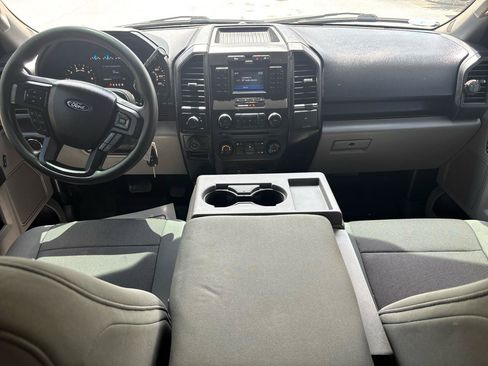 Used 2017 Ford F150 XL w/ Equipment Group 101A Mid RWD image 9