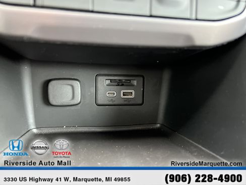 Used 2021 GMC Acadia AT4 w/ Trailering Package image 18
