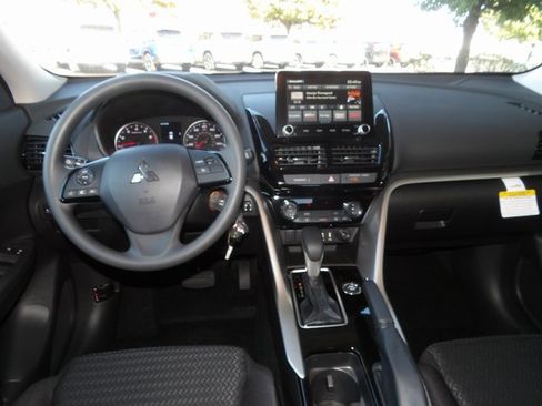 New 2026 Mitsubishi Eclipse Cross ES image 12