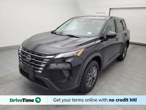 Used 2024 Nissan Rogue S AWD/4WD image 1