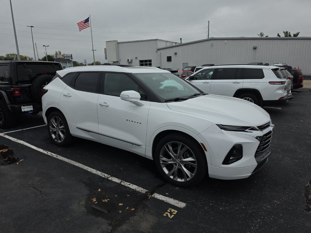 Used 2019 Chevrolet Blazer Premier w/ Sun and Wheels Package AWD/4WD image 5