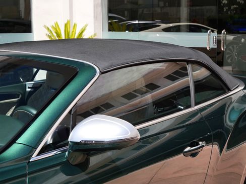 Used 2022 Bentley Continental GT Mulliner image 9