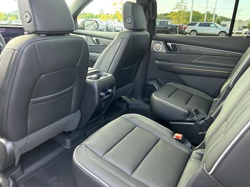 New 2026 Buick Enclave Avenir w/ Super Cruise Package image 8