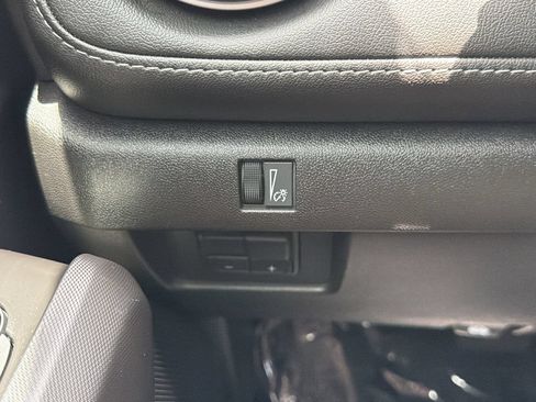 Used 2024 Chevrolet Colorado LT w/ LT Convenience Package RWD image 24