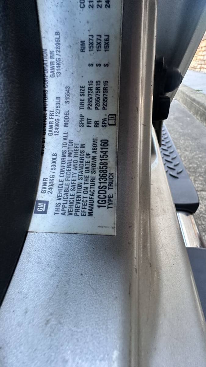 Used 2005 Chevrolet Colorado LS RWD image 19
