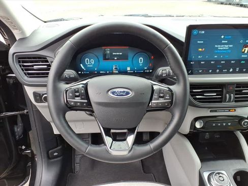 Used 2025 Ford Escape Active w/ Active Premium Tech Pack image 14