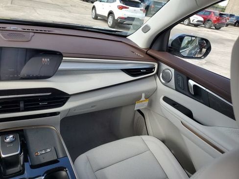 New 2026 Buick Enclave Avenir w/ Super Cruise Package FWD image 15