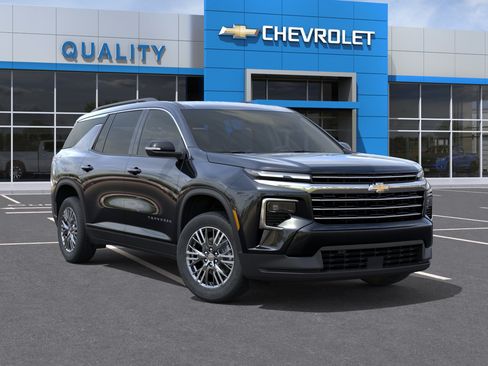 New 2026 Chevrolet Traverse LT w/ Driver Confidence Package FWD image 31
