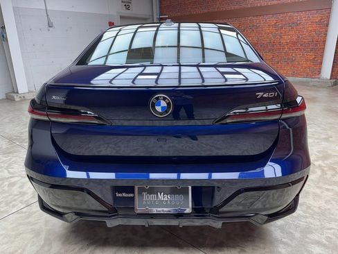 Used 2026 BMW 740i xDrive image 4