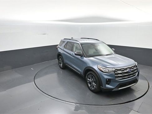 New 2025 Ford Explorer Active w/ Active Comfort Package image 18