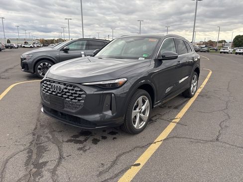 New 2025 Audi Q5 2.0T Premium Plus image 3