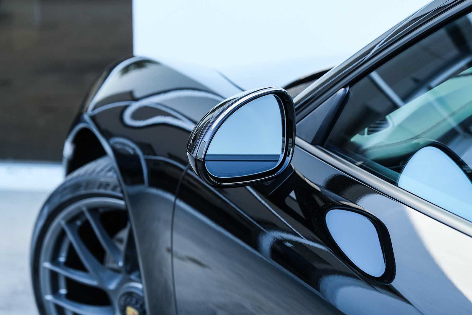 Used 2019 Porsche 911 Carrera GTS RWD image 18