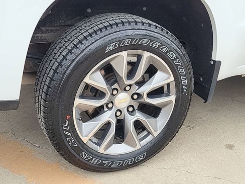 Used 2020 Chevrolet Silverado 1500 LT w/ Texas Edition AWD/4WD image 17