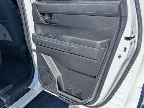 Used 2025 Toyota Tacoma SR5 image 15