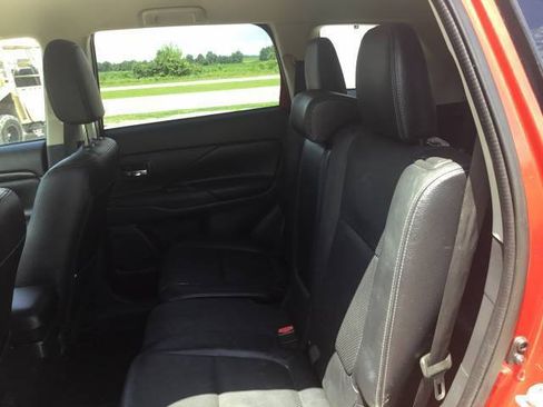 Used 2018 Mitsubishi Outlander SEL FWD image 12