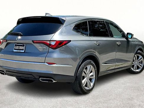 Used 2023 Acura MDX SH-AWD image 2