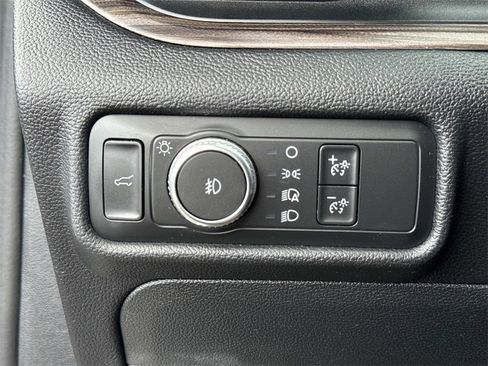 Used 2020 Ford Explorer Limited image 30