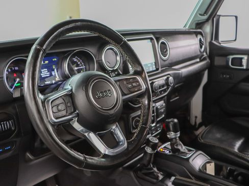 Used 2021 Jeep Wrangler Unlimited Sahara w/ Cold Weather Group image 23