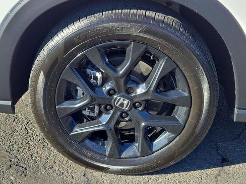 Certified 2025 Honda HR-V Sport image 9