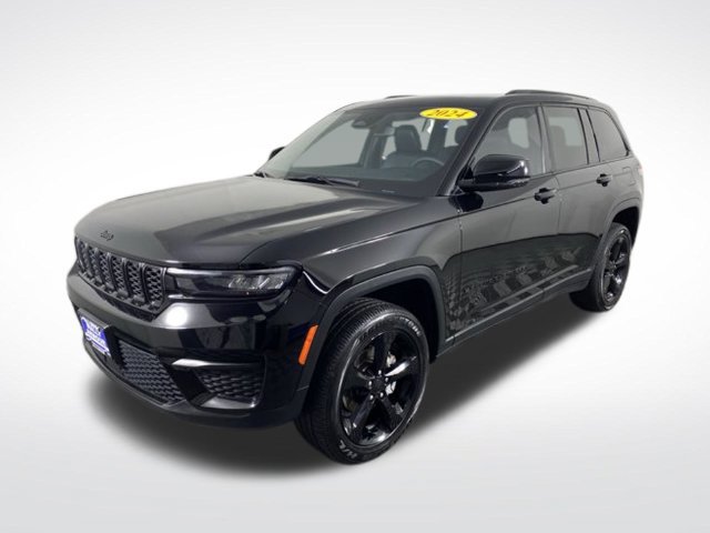 Used 2024 Jeep Grand Cherokee Altitude AWD/4WD image 13