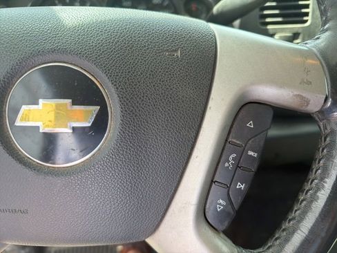 Used 2011 Chevrolet Silverado 2500 LT w/ Interior Plus Package AWD/4WD image 6