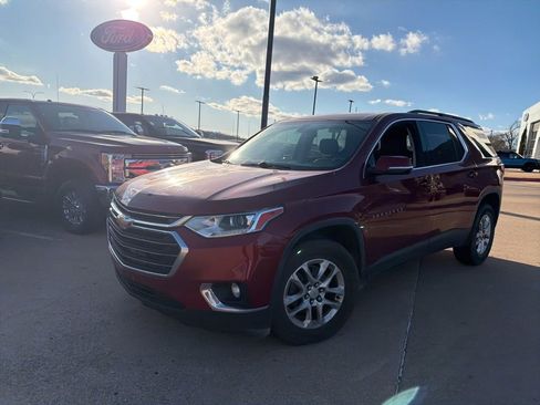 Used 2020 Chevrolet Traverse LT image 10