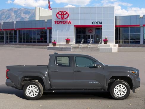 New 2025 Toyota Tacoma SR5 image 3