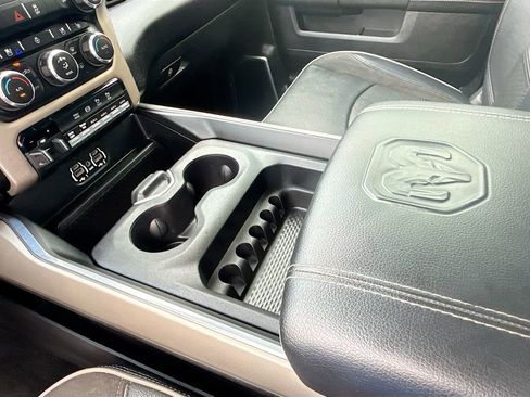 Used 2022 RAM 2500 Laramie AWD/4WD image 18