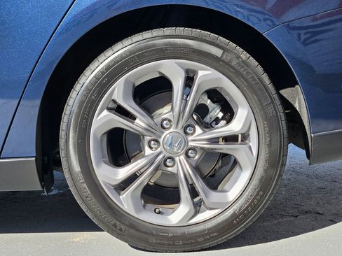 Used 2024 Honda Accord EX image 27